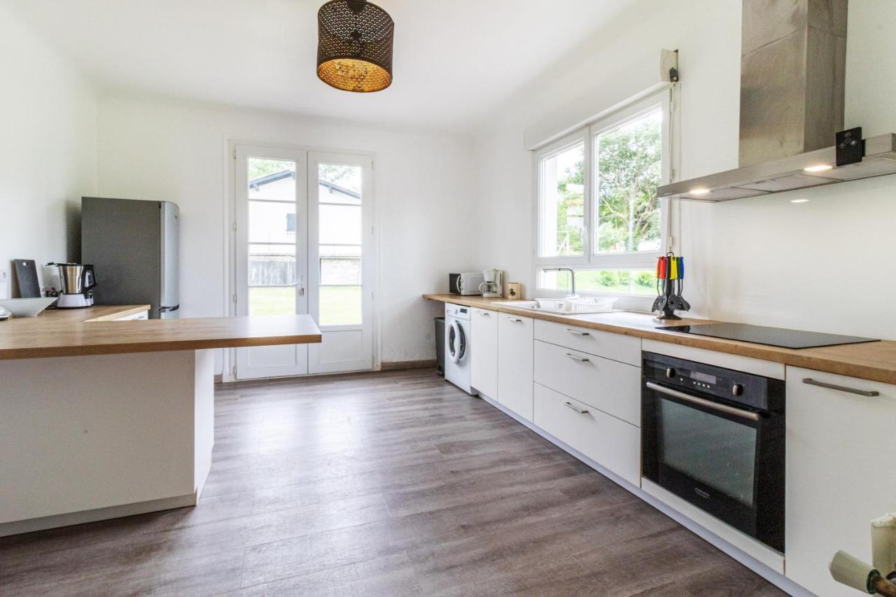 Kiloredy Villa Bidache Kültér fotó